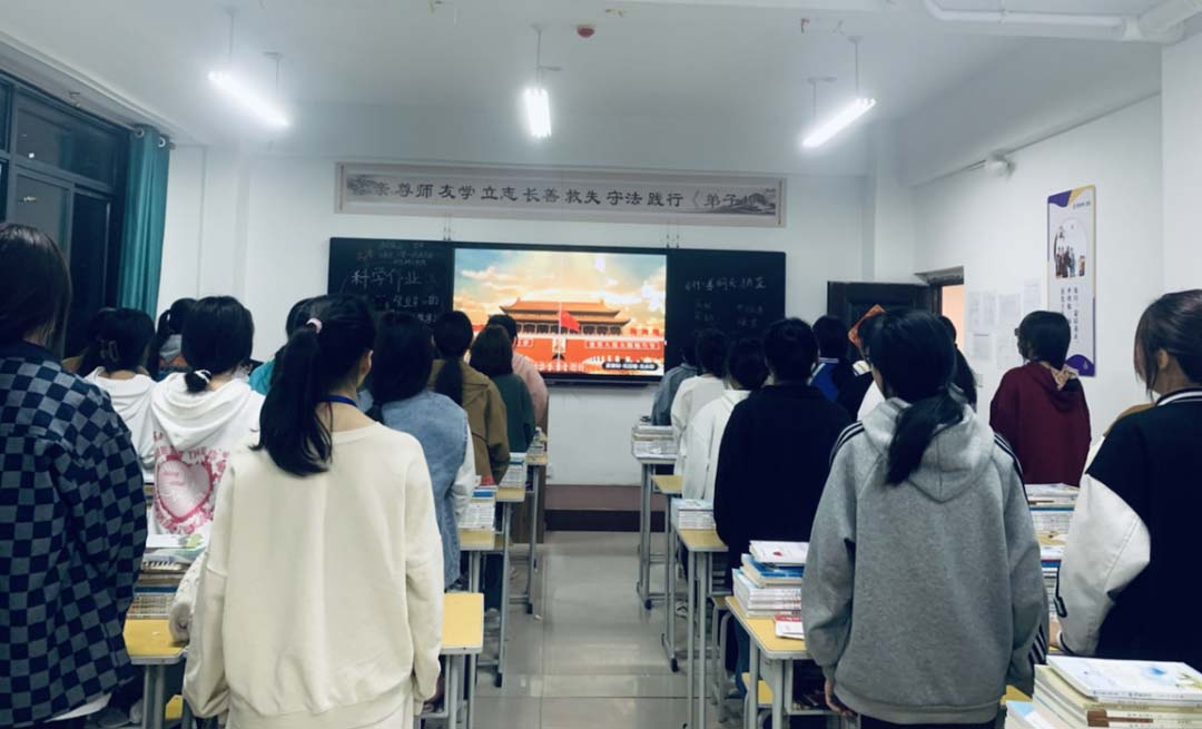 郑州爱婴幼师学校清明节主题教育活动