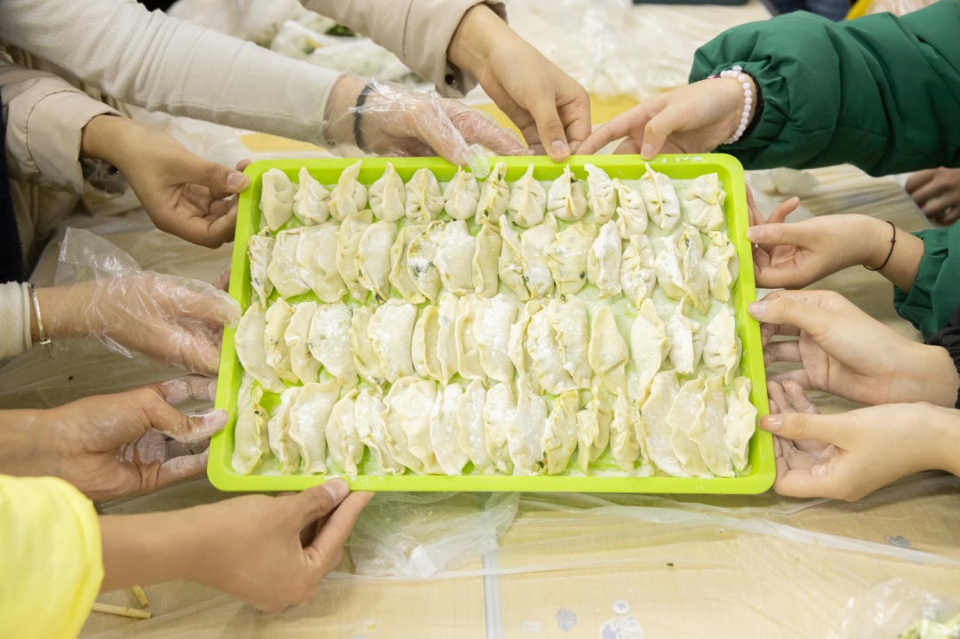 郑州爱婴幼师：2022年，生命中感恩有你