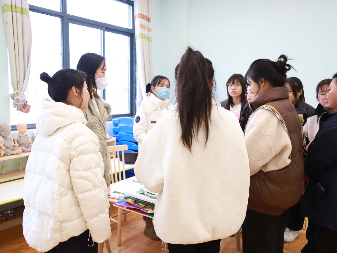 郑州爱婴幼师2023春季毕业生双选会成功举办