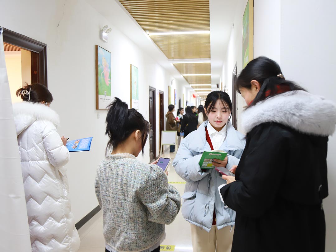 郑州爱婴幼师2023春季毕业生双选会成功举办