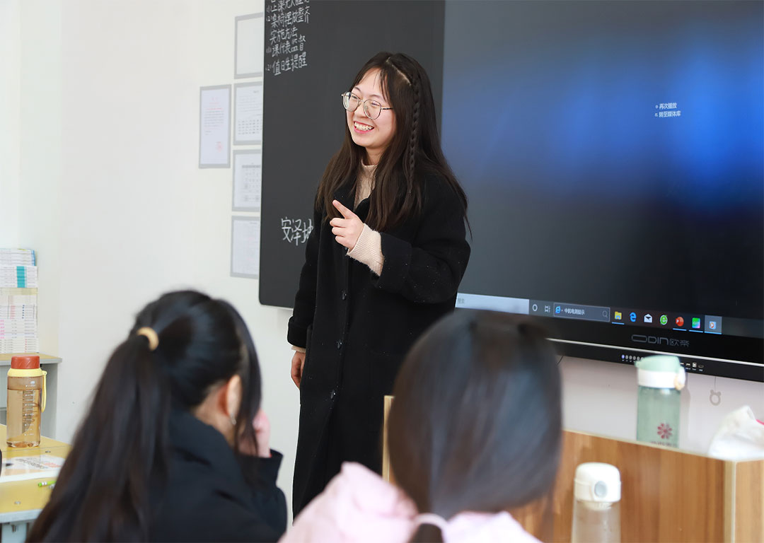 探秘爱婴幼师课堂，梦想从心出发