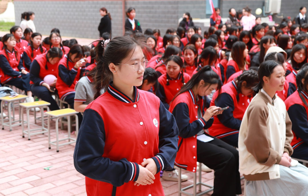 爱婴幼师学校五四演讲比赛精彩纷呈